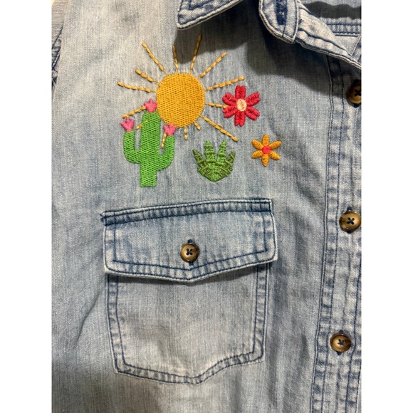 Billy T Womens Desert Embroidered Denim Shirt Blue Cotton Lyocell Cactus Sun M - Picture 6 of 12